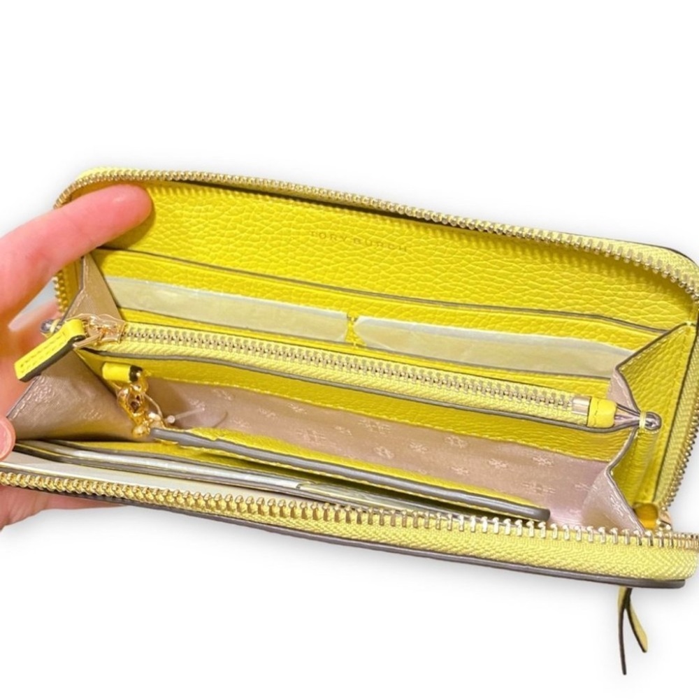 Tory Burch Thea Zip Continental Pebble Leather Wallet - Picture 8 of 9